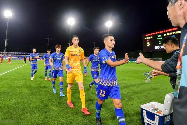 温网：辛纳3-0德约进决赛战小兹维 郭涵煜组合进女双决赛